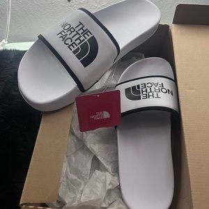 Men’s size 10 NORTH FACE B&W BASECAMP SLIDES